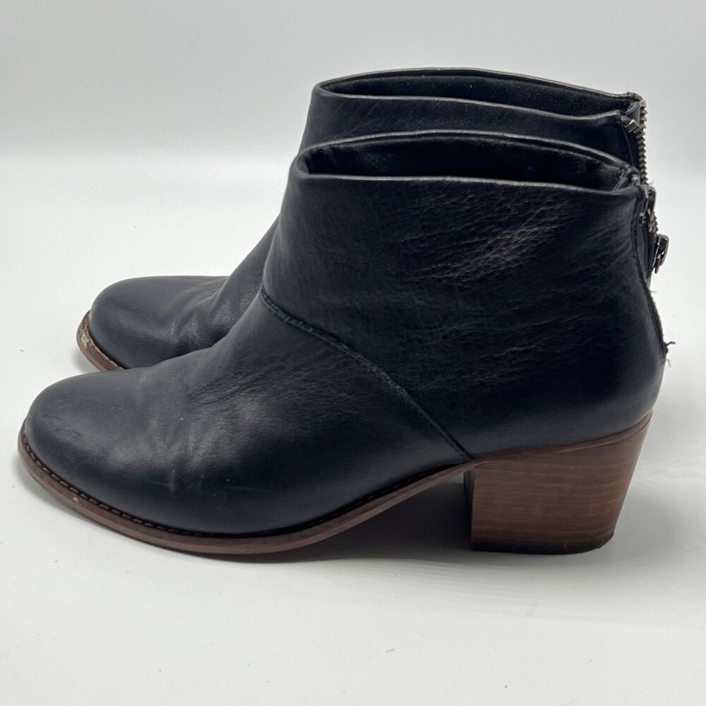 TOMS Black Leather Ankle Boots Womens Size 7